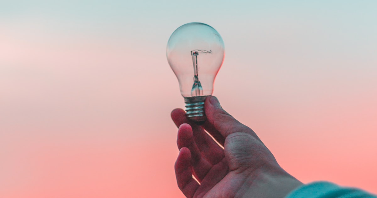 Overcoming Trading Biases: Confirmation Bias, Recency Bias, and More